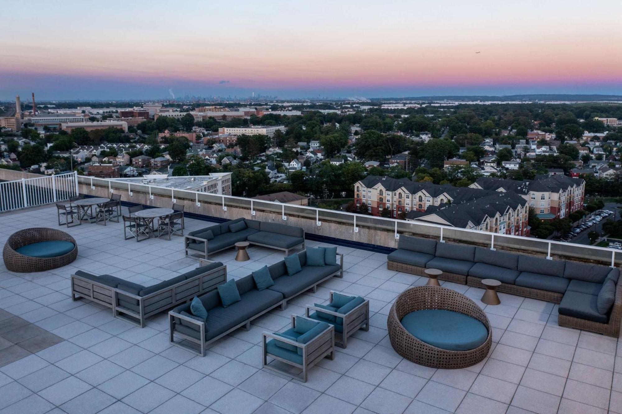Watt Hotel Tapestry Collection By Hilton Rahway Dış mekan fotoğraf